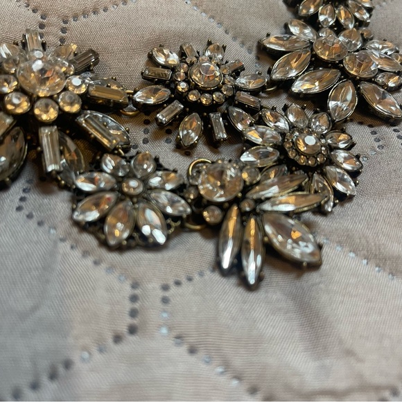 Bauble Bar Crystal Statement Necklace - Picture 5 of 8